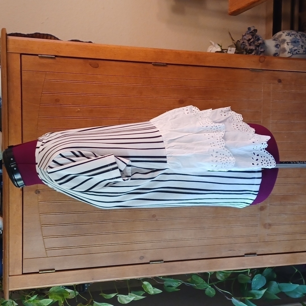 CONCEPTS Short Sleeve Pullover Top - Picture 3 of 8